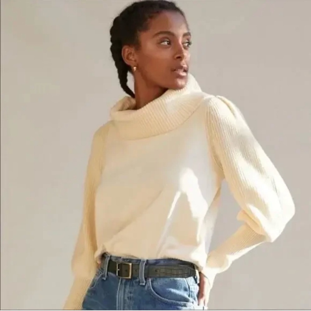 Anthropologie women’s Ivory Ribbed Dolan left Coast Cowl  Neck Sweater
